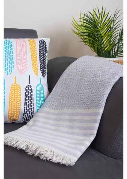 Pamuklu Püsküllü Elmas Desenli Koltuk Örtüsü 170X210 cm | Dekoratif Kanepe, Yatak ve Tv Örtüsü modelleri