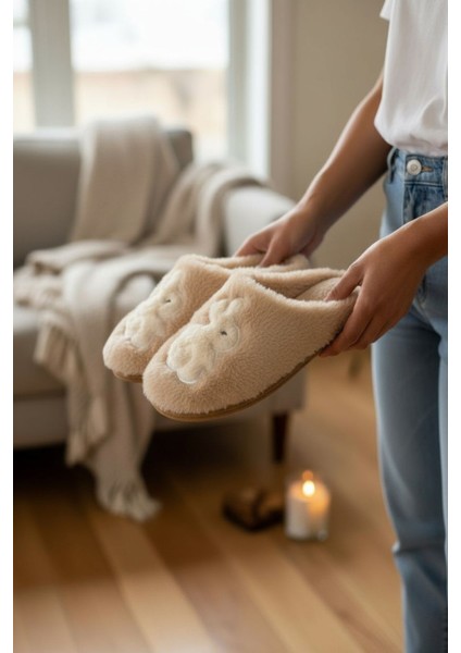 Kadın Günlük Terlik Peluş Içi Yünlü Kürklü Terlik Misafir Çeyiz Bohça Gelin Ev Terliği