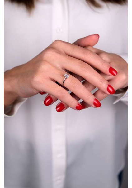 14 Ayar Altın Baget Taşlı Yüzük 38 fiyatları