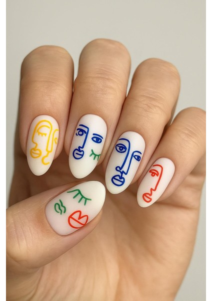 Abstract Faces Renkli Tırnak Dövmesi