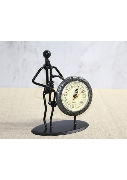 Saksafon Çalan Müzisyen Saatli Metal