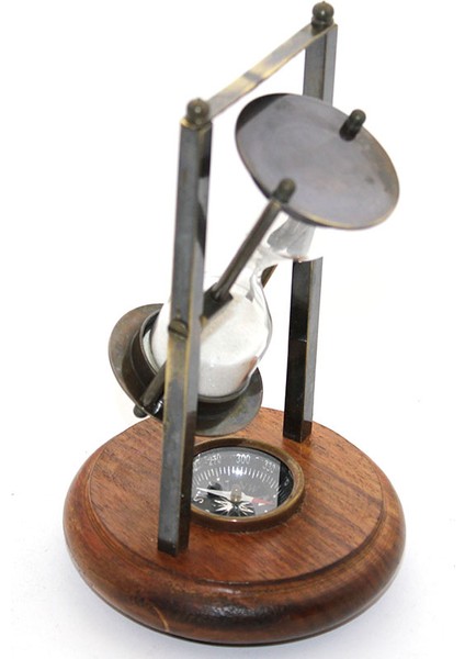 Seri D Kum Saati Pusulalı Pirinç