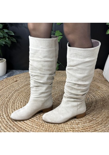 Düz Kısa Topuk Bej Süet Çizme M4505