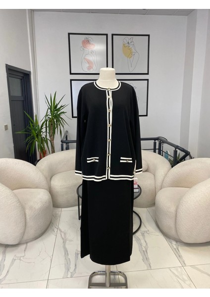 Düğmeli Triko Takım