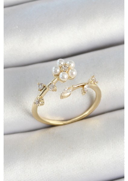 Pirinç İnci Detaylı Papatya Figürlü Zirkon Taşlı Gold Renk Ayarlanabilir Kadın Yüzük