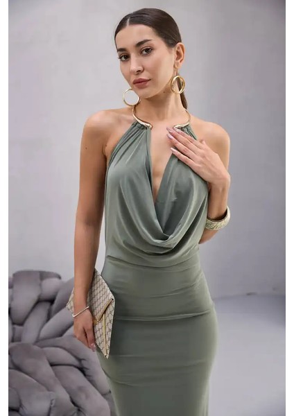 Boyundan Aksesuarlı Degaje Yaka Elbise modelleri