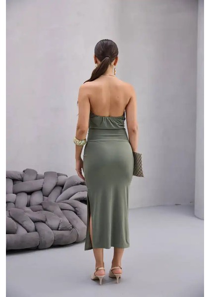 Boyundan Aksesuarlı Degaje Yaka Elbise fırsatları