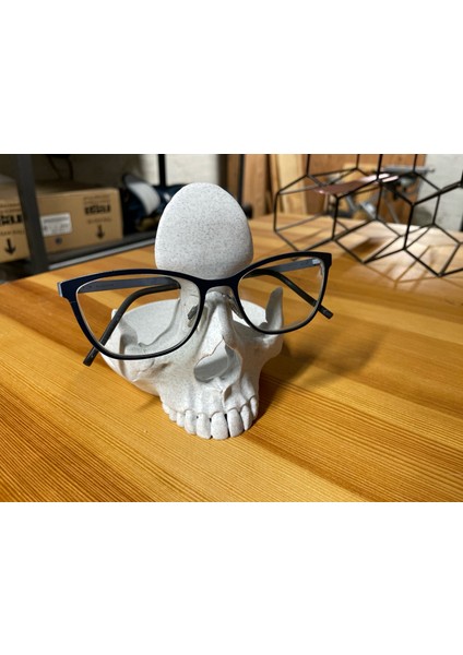 Granit Renk Kurukafa Gözlük Standı – 3D Baskı Dekoratif Gözlük Tutucu | Masaüstü Organizer Aksesuar fiyatları