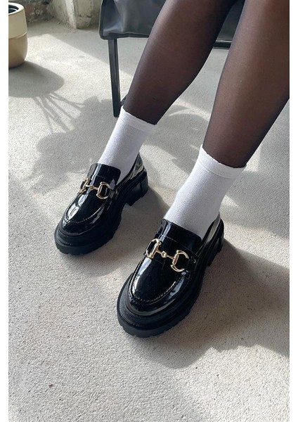 Togga Kadın Günlük Kullanım Tokalı Loafer -Siyah Rugan fiyatları