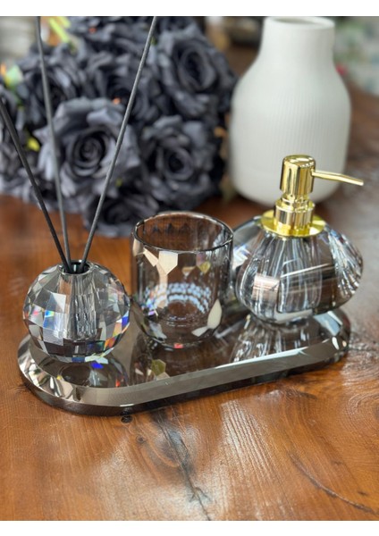 Kristal Banyo Takımı