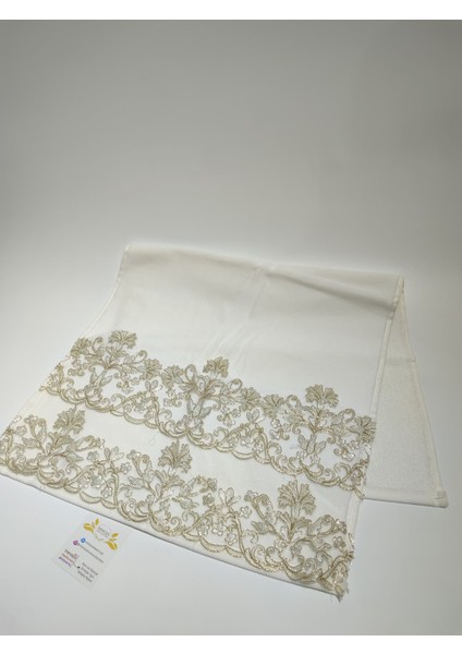 Beyaz Kadife Sarı Güpürlü Çiçek Desenli Havlu fırsatları