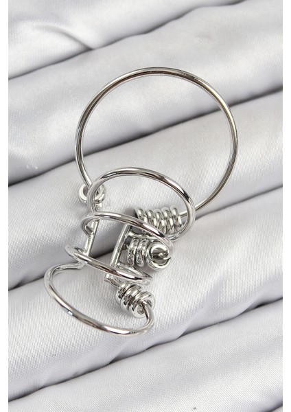 Pirinç Halkalı Model Gümüş Renk Kıkırdak Küpe