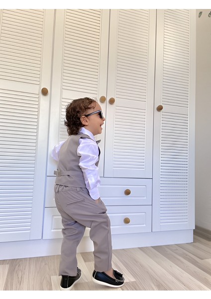 5 Parça Erkek Bebek Damat Takım– Gömlek, Yelek, Pantolon, Papyon ve Zincirli Broş fiyatları