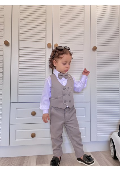 5 Parça Erkek Bebek Damat Takım– Gömlek, Yelek, Pantolon, Papyon ve Zincirli Broş modelleri