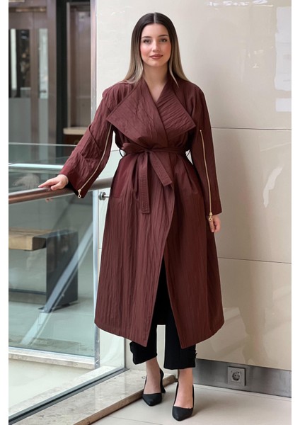 Geniş Yaka Kolları Fermuar Detaylı Kuşaklı Kap 2684