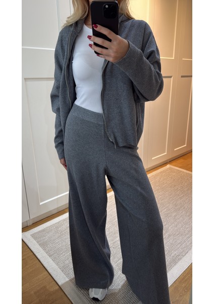 Hırkalı Eşofman Takımı fırsatları