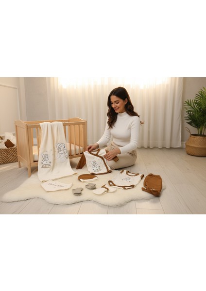 %100 Pamuk Organik Yenidoğan Hastane Çıkışı Seti 10 Parça – Kızaklı Kardan Adam Desenli, Doğal & Güvenli