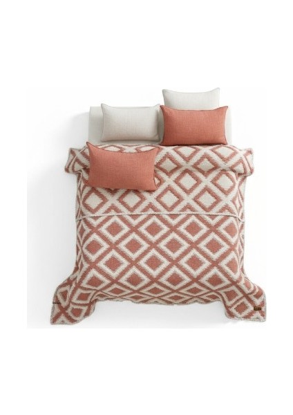 Sonia Yatak Örtüsü Seti – %100 Pamuk Jakarlı, Nefes Alabilir, Çift Kişilik (240X260 Cm)