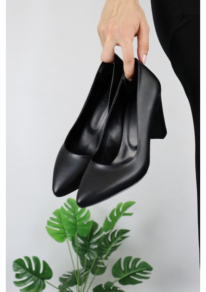 Kadın Dekolte Düz Model Topuklu Ayakkabı