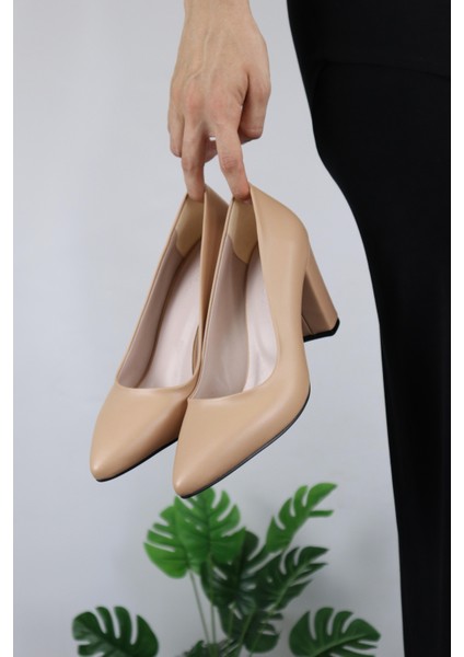 Kadın Dekolte Düz Model Topuklu Ayakkabı