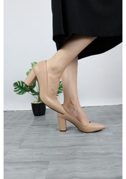 Kadın Dekolte Düz Model Topuklu Ayakkabı fiyatları
