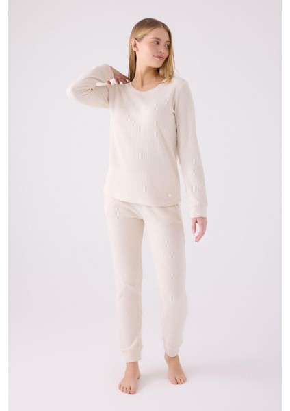 Kadın Örme Kumaş Bisiklet Yaka Uzun Kollu Pijama Takımı modelleri