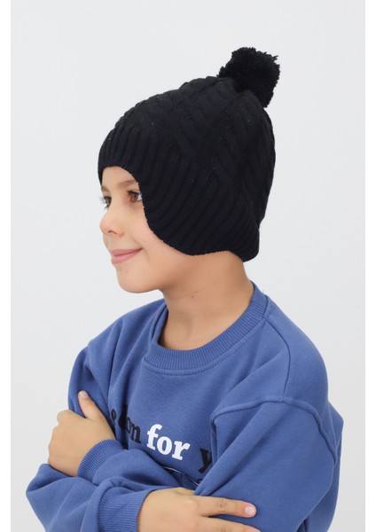 Minima Bebek Ponponlu Siyah Örgü Bere – Kulak Kapatmalı, Yumuşak ve Sıcak Tutucu Kışlık fırsatları
