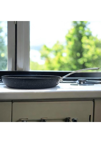 Tuna House Granit Kapaksız Tava 26 cm Siyah fiyatları