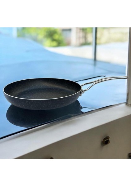 Tuna House Granit Kapaksız Tava 26 cm Siyah indirimleri