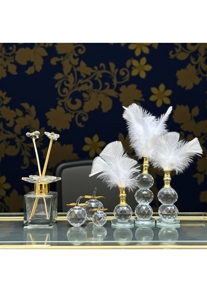 Dekoratif Kristal 10 Parça Üçlü Elma-Üçlü Tüy-Koku Şişesi Beyaz-Gold fiyatları