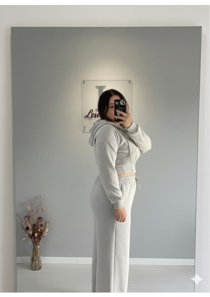 Paçası Ayarlı Eşofman Takımı