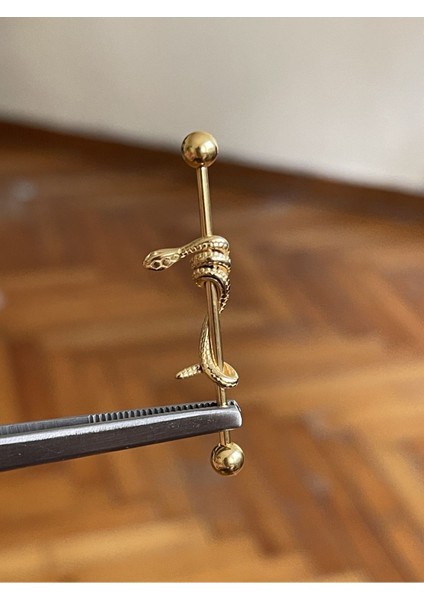 316L Cerrahi Çelik 38 mm Gold Rengi Yılan Detay Köprü Piercing modelleri