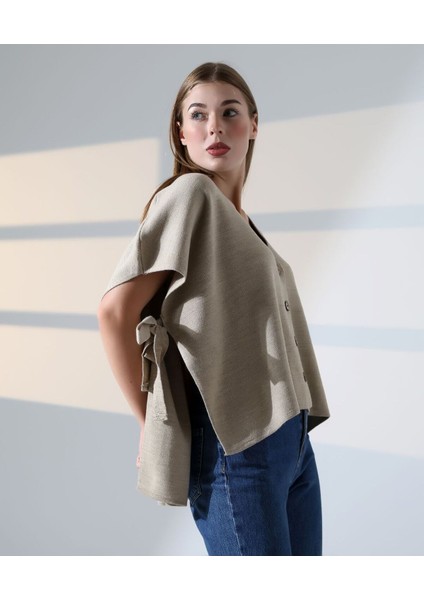 Düğme Detaylı Asimetrik Triko Bluz fiyatları