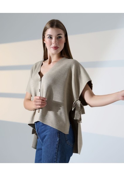 Düğme Detaylı Asimetrik Triko Bluz fırsatları