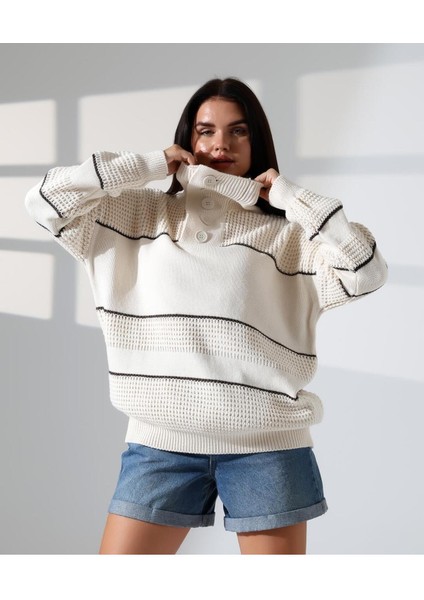 Yaka Düğmeli Ajurlu Triko Kazak fiyatları