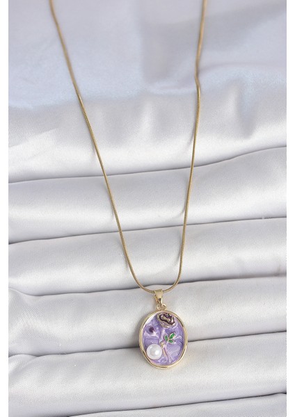 316L Çelik Gold Renk Zincir Mor Çiçek Işlemeli Inci Detay Portre Model Kadın Kolye - Lisinya fiyatları