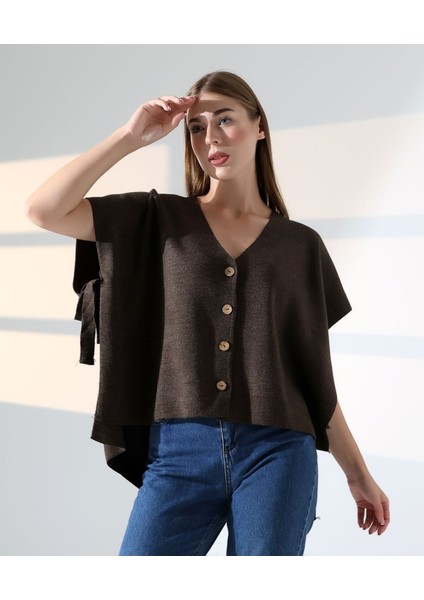 Düğme Detaylı Asimetrik Triko Bluz modelleri