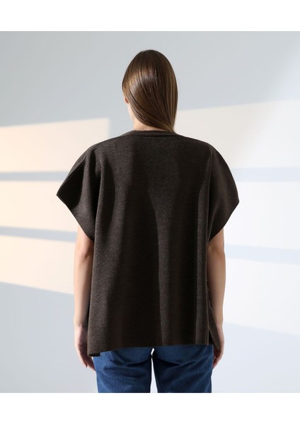 Düğme Detaylı Asimetrik Triko Bluz indirimleri