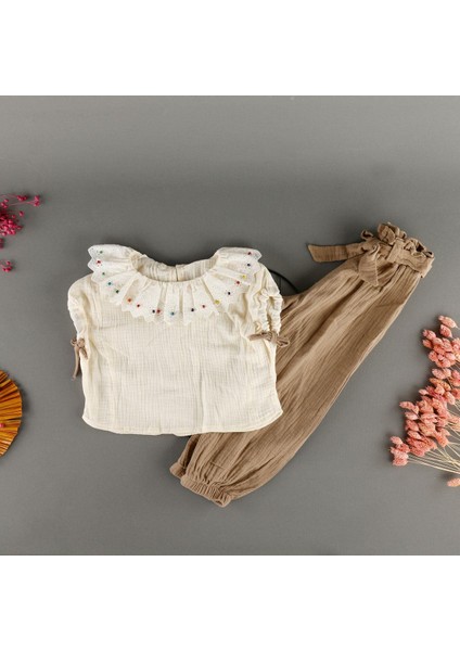 Bebe Yaka Boncuk Detaylı Muslin Kız 2'li Takım