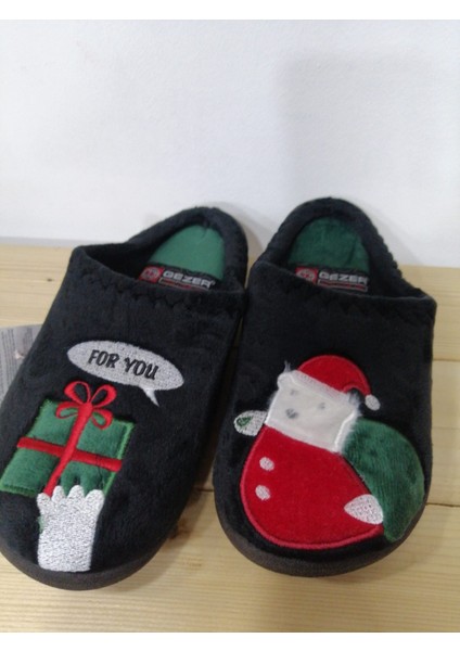 Yeni Sezon Kışlık Rahat Taban Noel Baba Figürlü Kadın Ev Terliği fırsatları