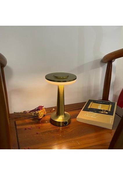 Dekoratif Metal Gold Kablosuz Masa Gece Lambası Dekoratif LED fiyatları