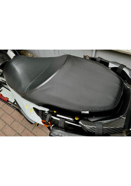 Akdeniz Sele Kaplama Forza 250 Uyumlu Carbon Design Lastikli Sele Kilifi