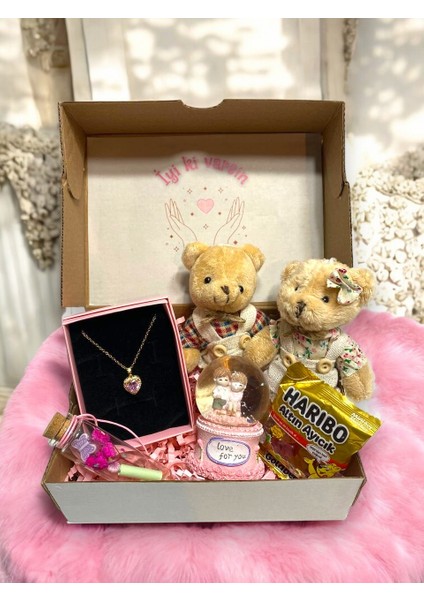 Sevgiliye Özel Mini Hediye, Çift Anahtarlık, Işıklı Kar Küresi, Kalp Kolye, Jelibon