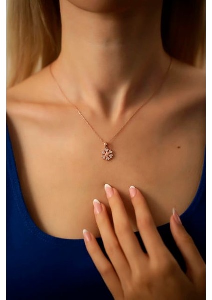 Kişiye Özel Renk Değiştiren LED Işıklı Satürn Kız Küre Lamba Kristal Top ve Kar Tanesi Kolye fırsatları