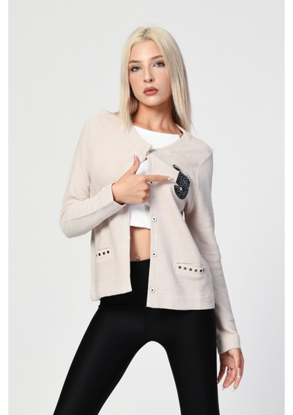 Rozet Detaylı Hırka - Bej Bej - 44 fırsatları