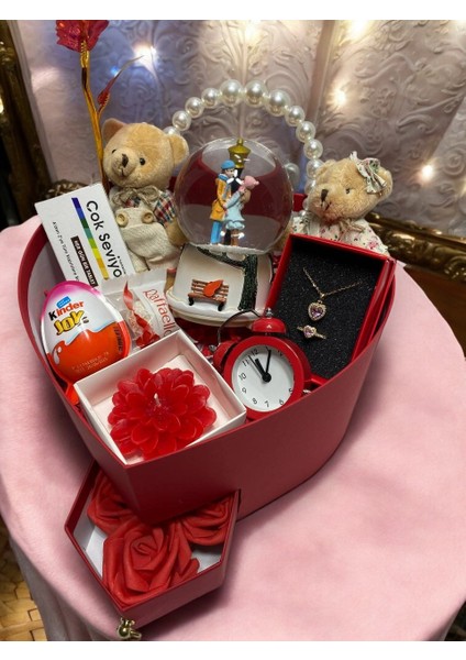 Sevgiliye Hediye Kutusu, Romantik Hediye, Kar Küresi, Kolye, Ayıcık, Doğum Günü, Yıl Dönümü