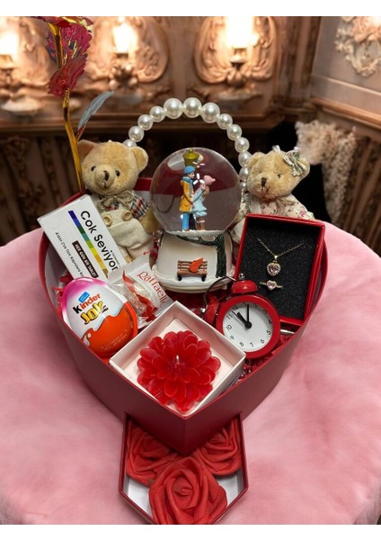 Sevgiliye Hediye Kutusu, Romantik Hediye, Kar Küresi, Kolye, Ayıcık, Doğum Günü, Yıl Dönümü indirimleri
