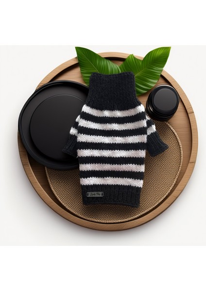 Kedi ve Köpek için Balıkçı Yaka Siyah Beyaz Taraftar Kazak