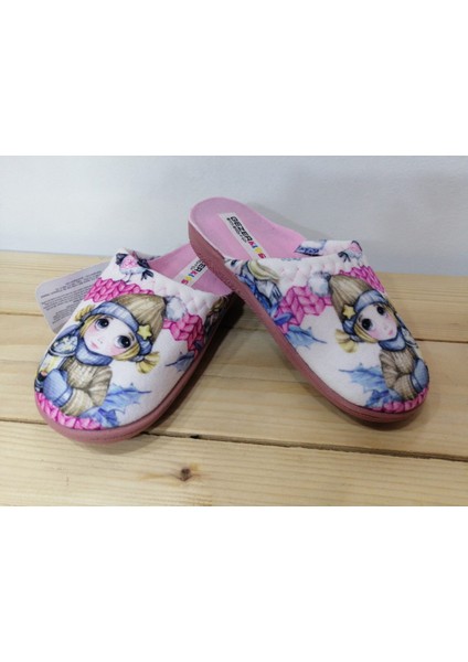 Yeni Sezon Kışlık Rahat Taban Kız Çocuk Ev Terliği fırsatları