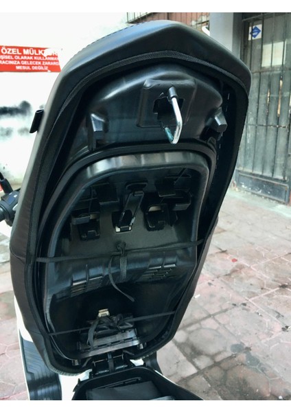 Akdeniz Sele Kaplama Pcx 125 Düz Siyah Lastikli Sele Kılıfı